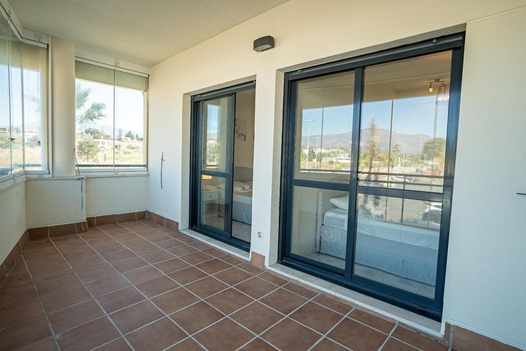 Apartamento Hello Cosmo Estepona Exterior foto