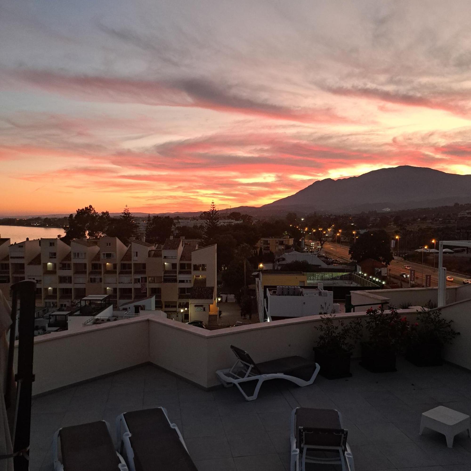Apartamento Hello Cosmo Estepona Exterior foto